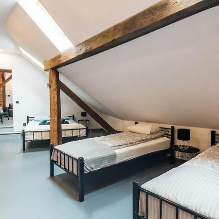 Livingroom 4b Self Check-in 24h アパート *