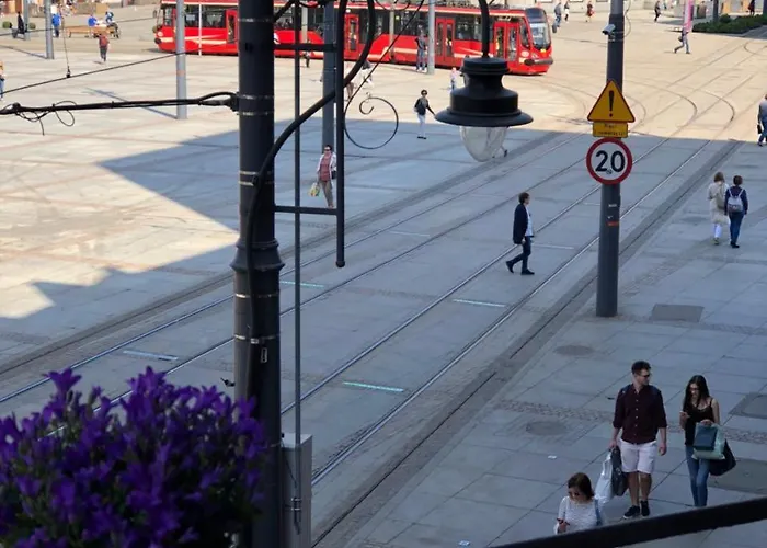 Livingroom 4b Self Check-in 24h Appartement *