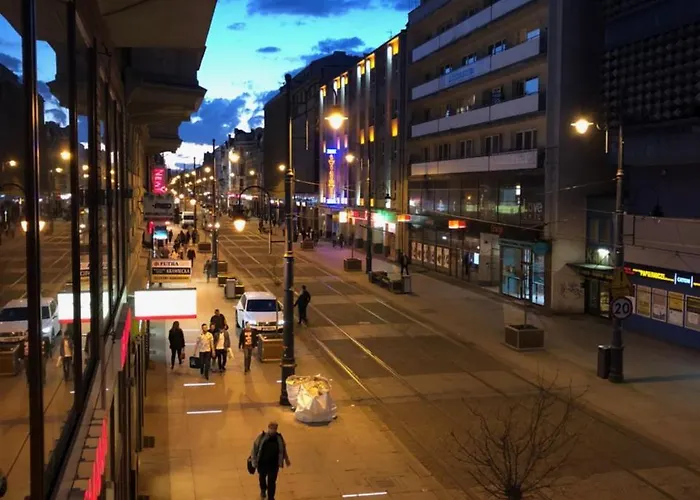 Livingroom 4b Self Check-in 24h Lägenhet